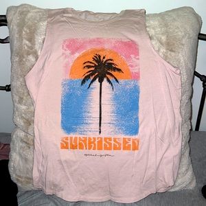 Spiritual Gangster “Sunkissed” Size Medium